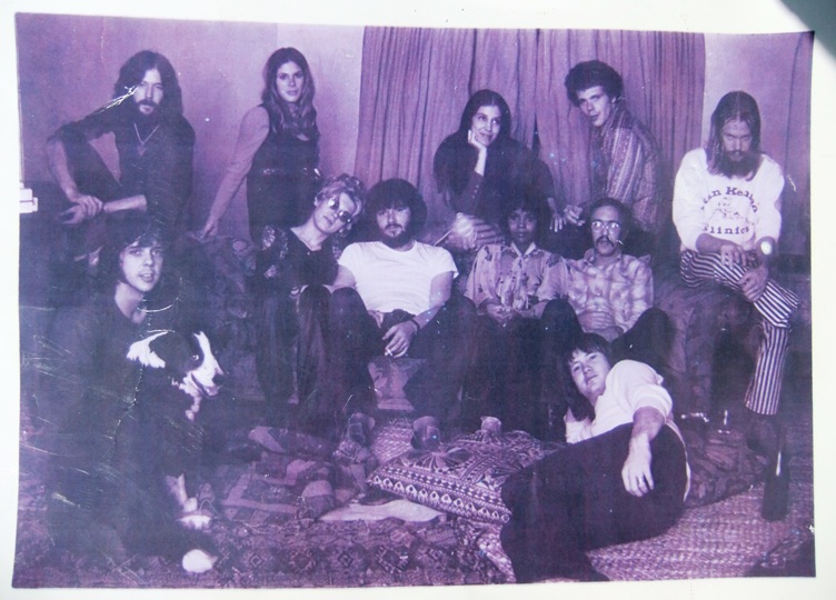 Delaney & Bonnie and Friends with PP Arnold, relaxing at Eric Clapton's, 1969